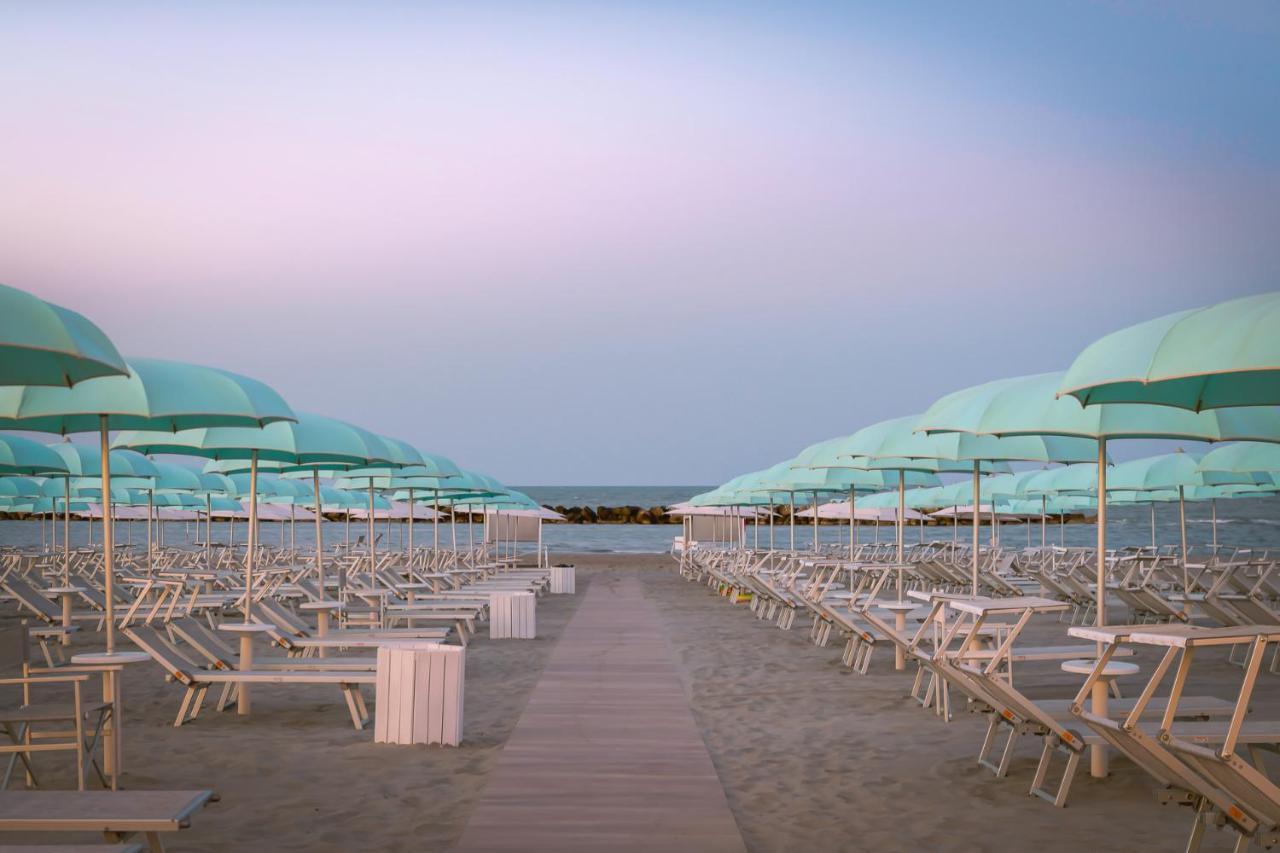 Blu Suite Resort Bellaria-Igea Marina Exterior photo