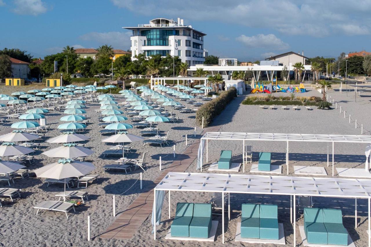 Blu Suite Resort Bellaria-Igea Marina Exterior photo