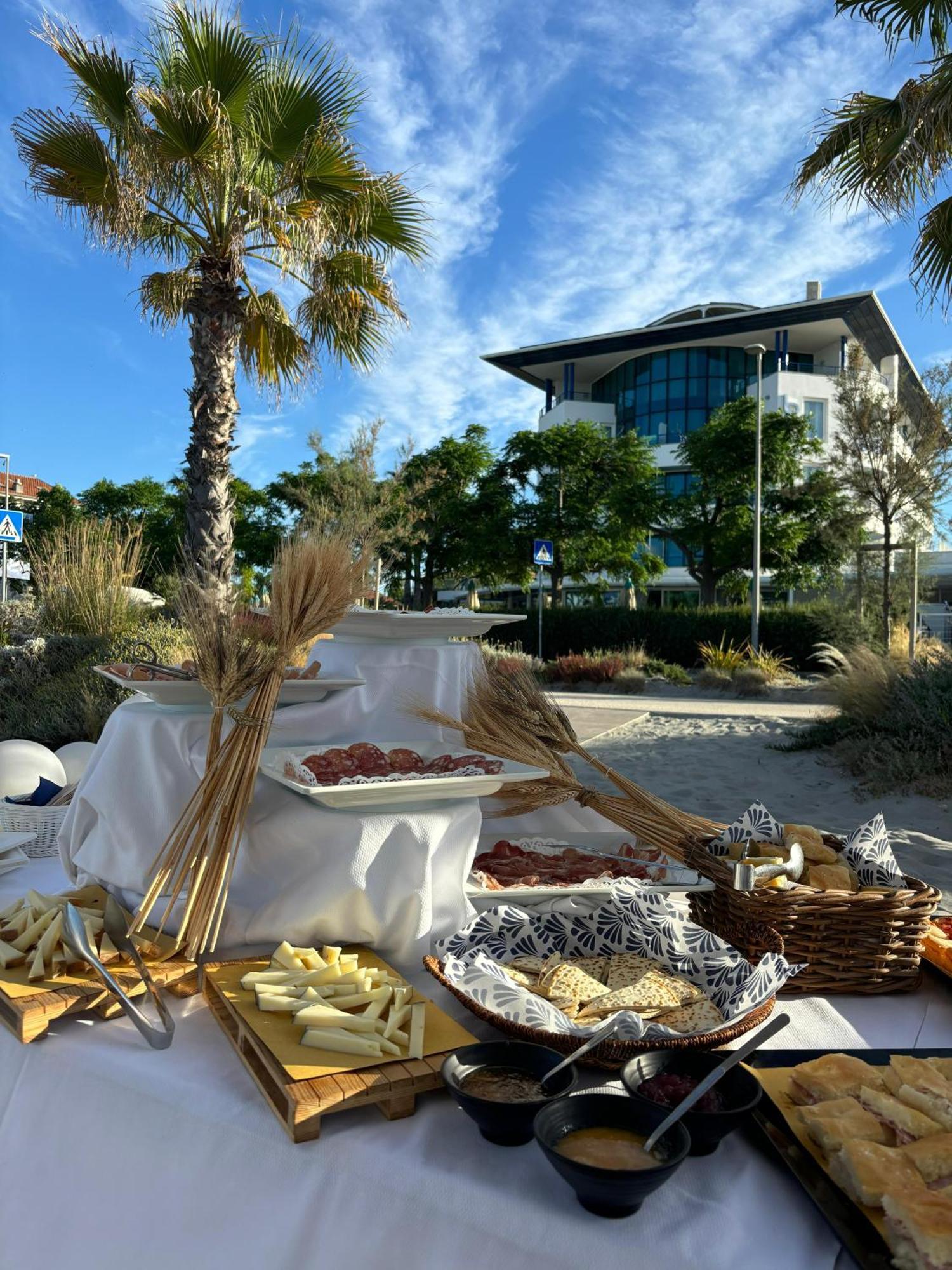 Blu Suite Resort Bellaria-Igea Marina Exterior photo